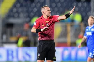 lecce-bologna arbitro